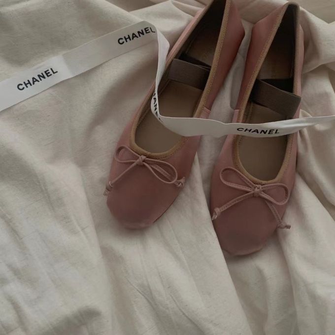 圆头 低帮 松紧带 中口鞋 皮革 