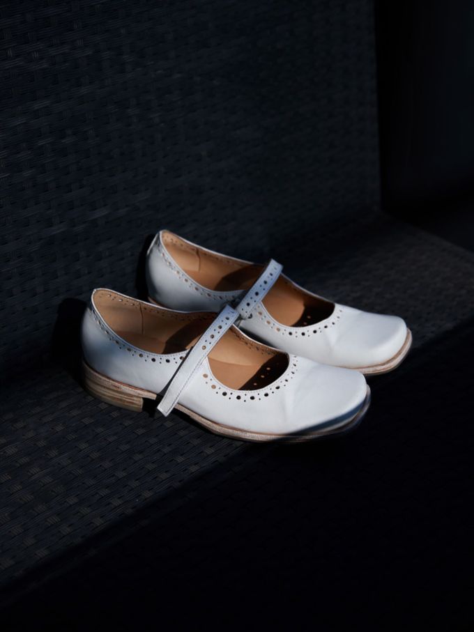 粗跟 低跟 圆头 低帮 袢扣 中口鞋 皮革 