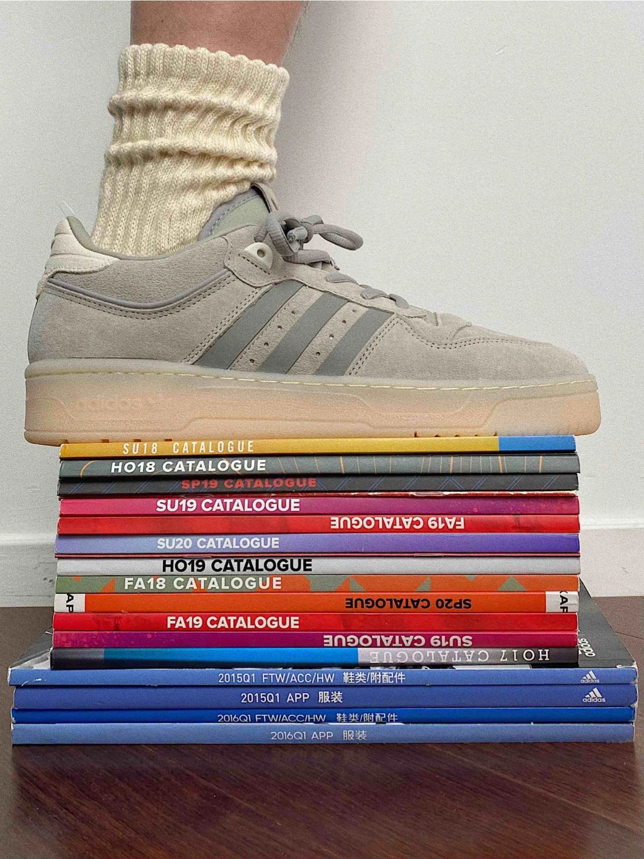 厚底 圆头 低帮 系带 深口鞋 皮革  - VALI鞋履AI设计主图