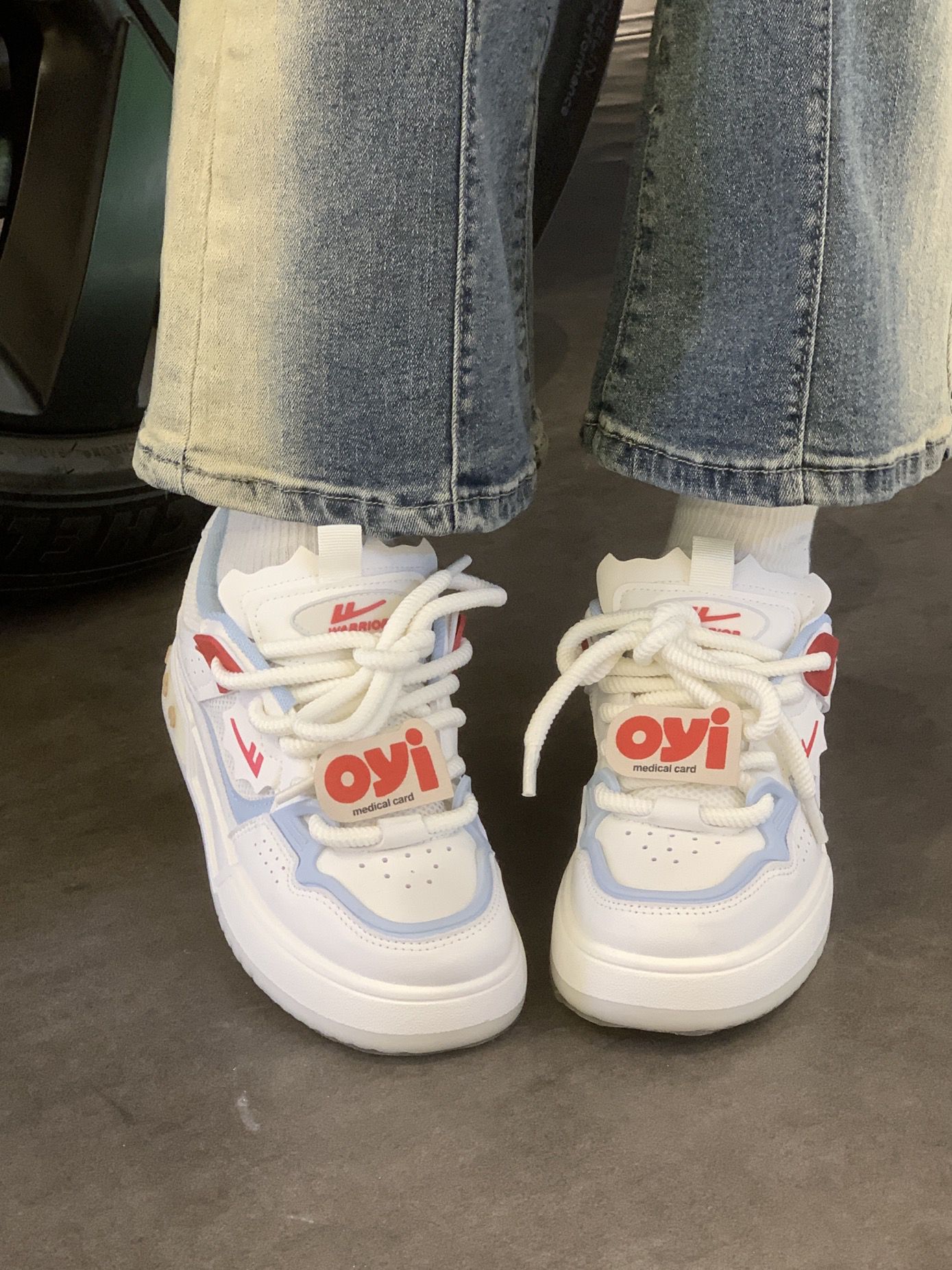 圆头 系带 深口鞋 皮革  - VALI鞋履AI设计主图