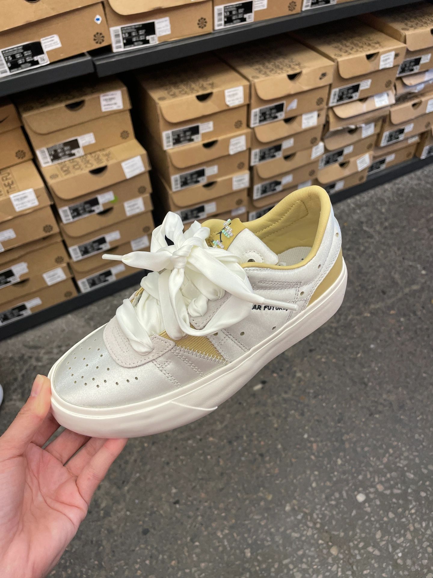 平底 圆头 低帮 系带 深口鞋  - VALI鞋履AI设计主图