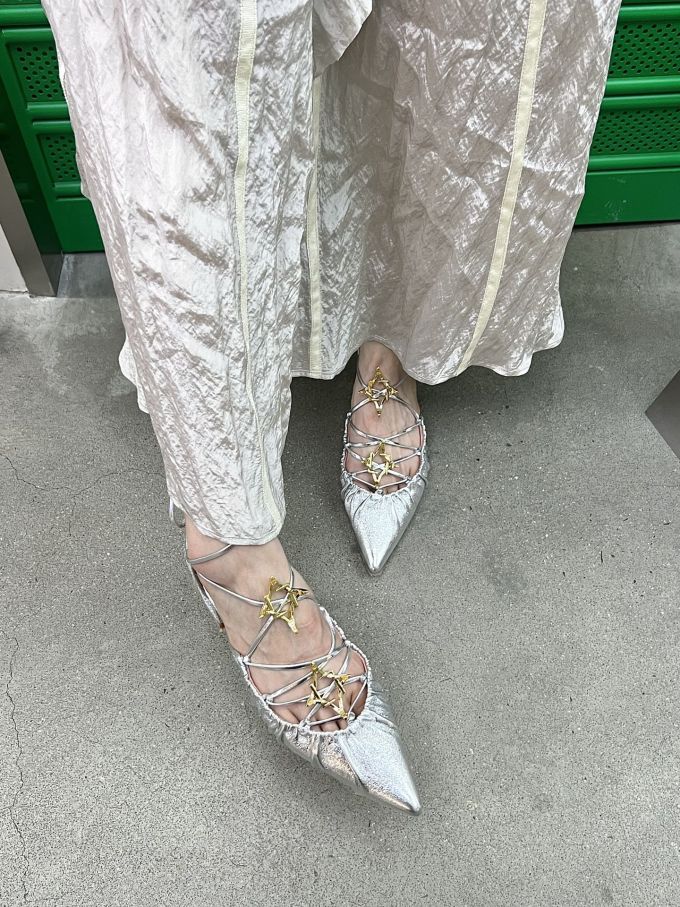 尖头 低帮 袢扣 浅口鞋 