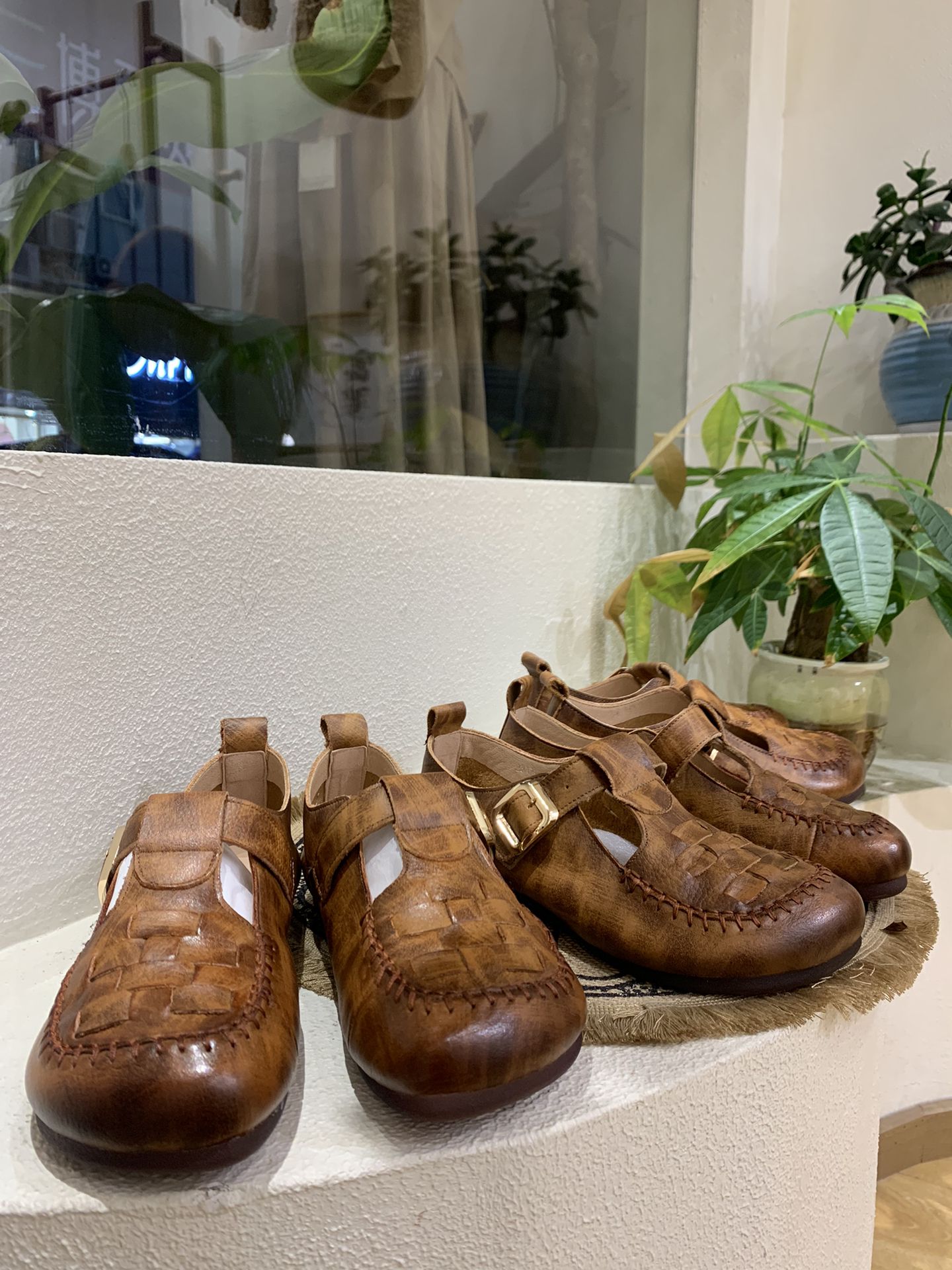 圆头 袢扣 低筒 皮革  - VALI鞋履AI设计主图