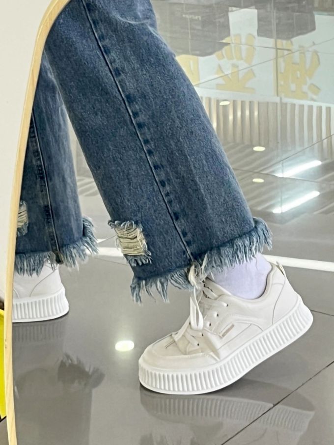 平底 圆头 低帮 系带 深口鞋 皮革 