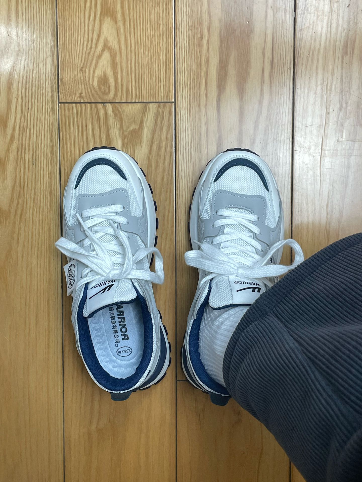 圆头 系带 深口鞋  - VALI鞋履AI设计主图