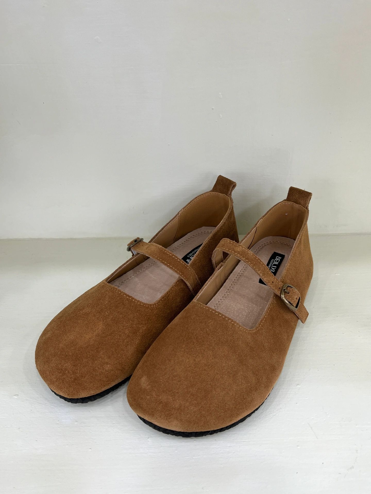 圆头 低帮 袢扣 中口鞋 皮革  - VALI鞋履AI设计主图