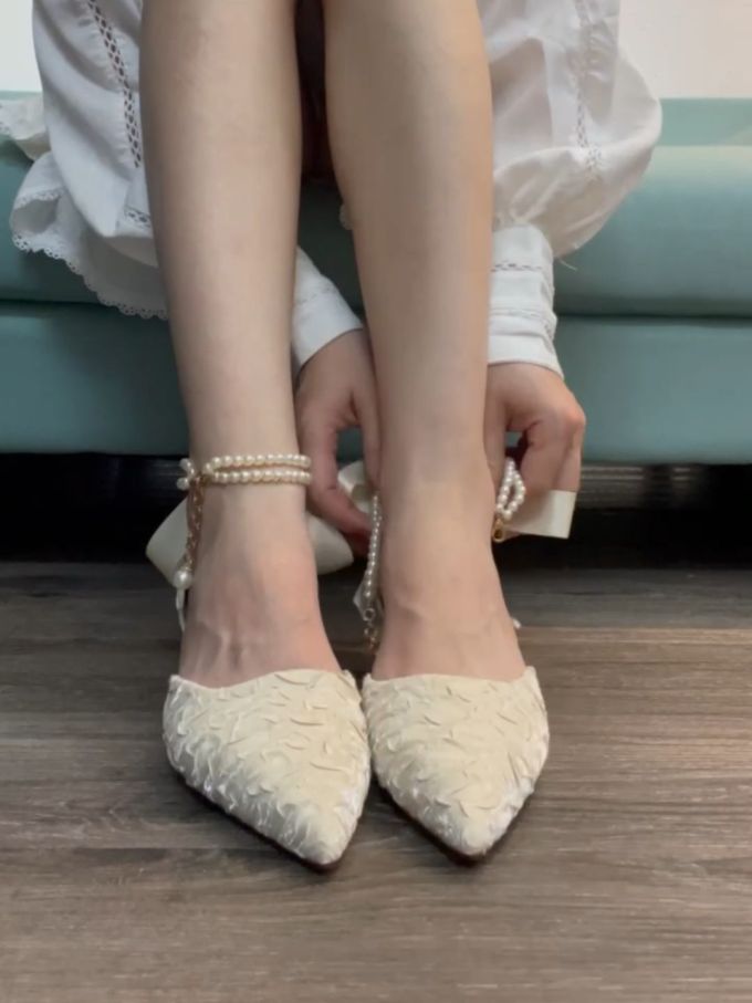 尖头 低帮 一脚蹬 浅口鞋 蕾丝 