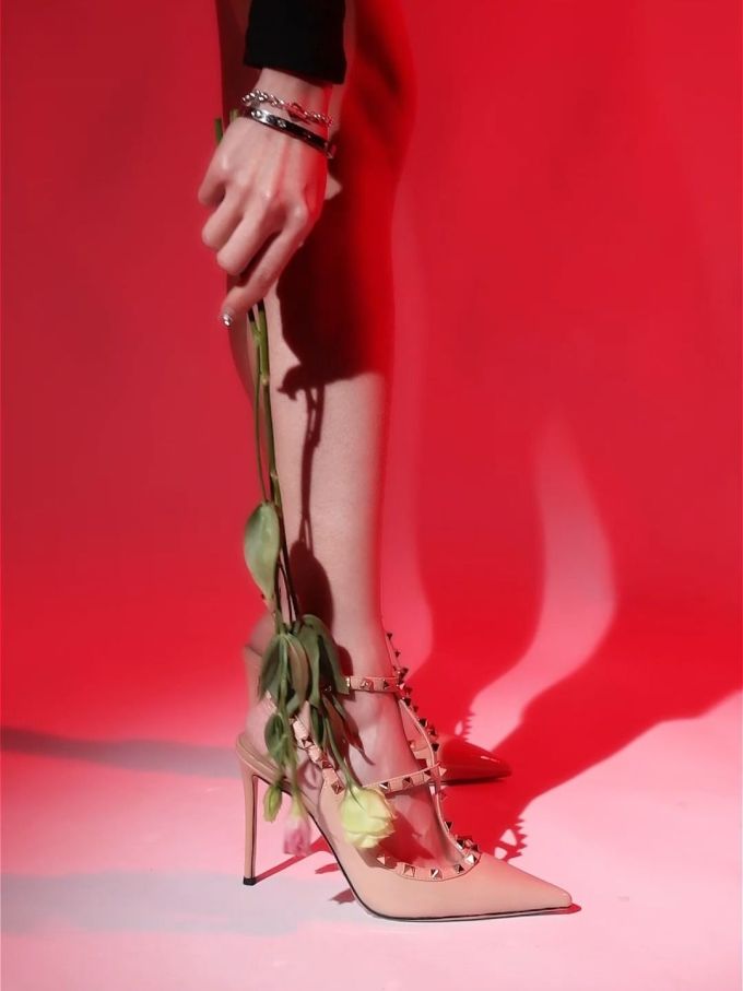 细跟 高跟 尖头 低帮 系带 浅口鞋 