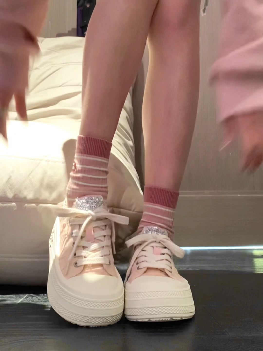 厚底 圆头 系带 深口鞋 皮革  - VALI鞋履AI设计主图