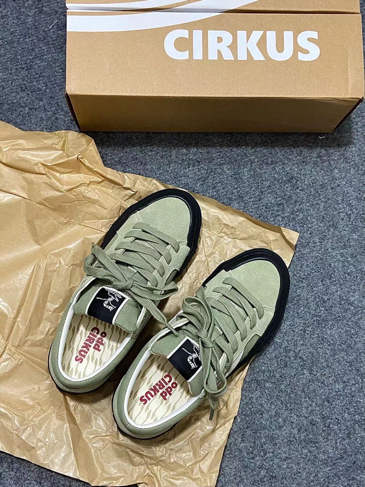 圆头 系带 深口鞋  - VALI鞋履AI设计主图