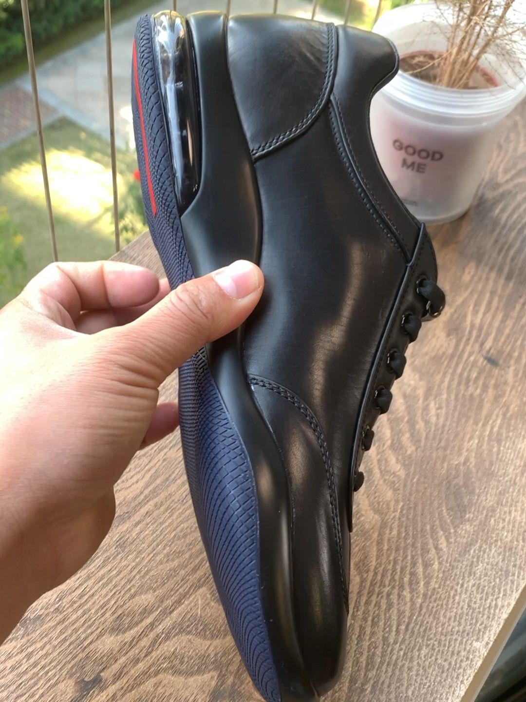 平底 圆头 低帮 系带 深口鞋 皮革  - VALI鞋履AI设计主图