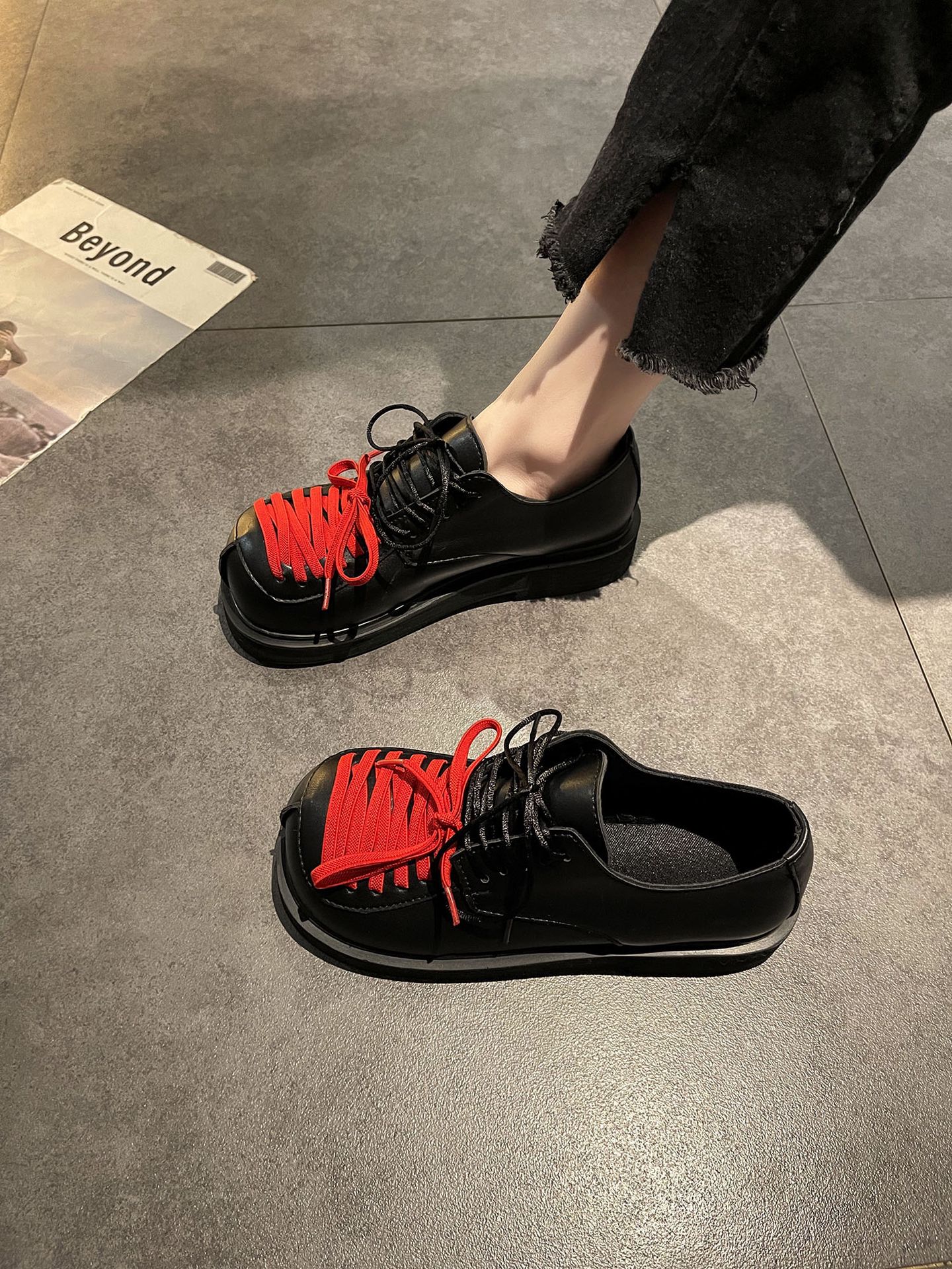 低跟 圆头 低帮 弹力绳 深口鞋 皮革  - VALI鞋履AI设计主图