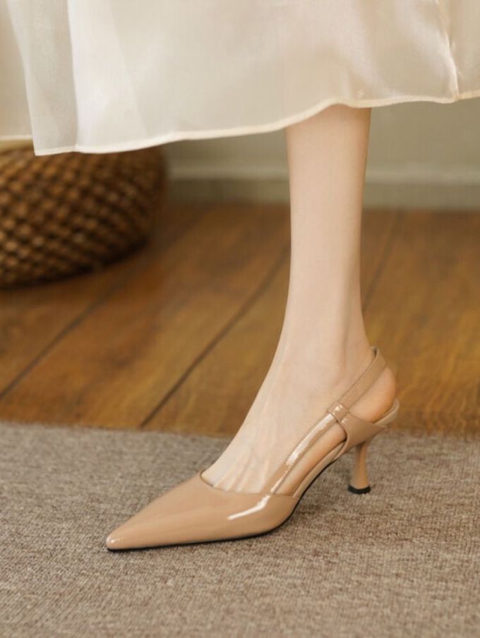 细跟 中跟 尖头 低帮 袢扣 浅口鞋 