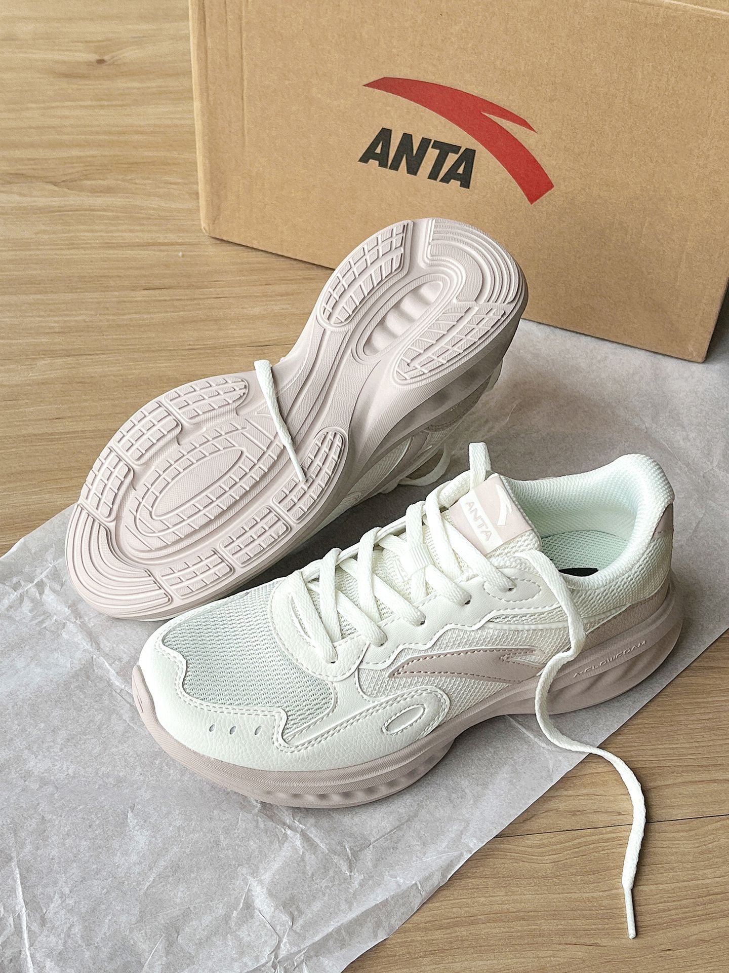 圆头 低帮 系带 深口鞋 网面  - VALI鞋履AI设计主图