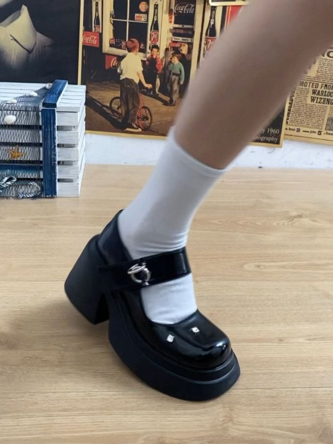 粗跟 中跟 圆头 低帮 中口鞋 皮革 