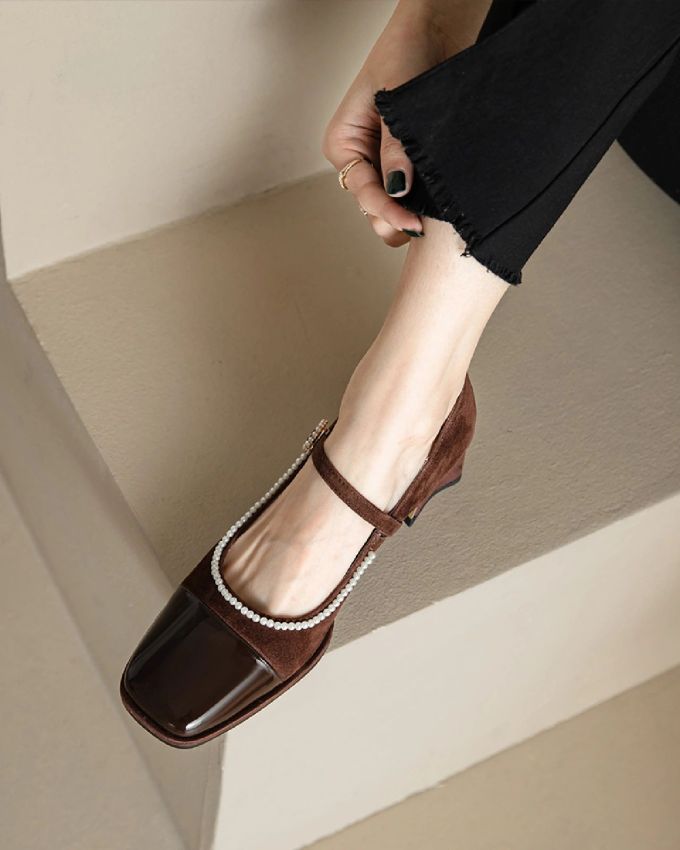 方头 低帮 袢扣 浅口鞋 皮革 