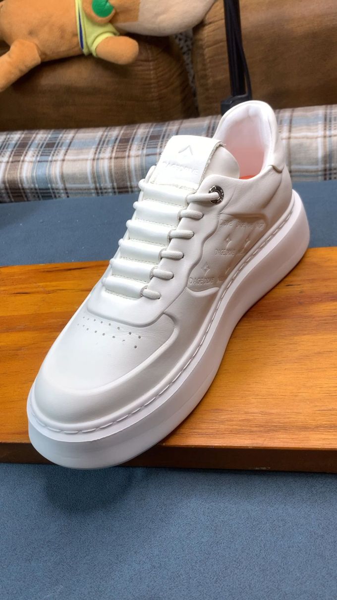 平底 圆头 低帮 系带 深口鞋 皮革 