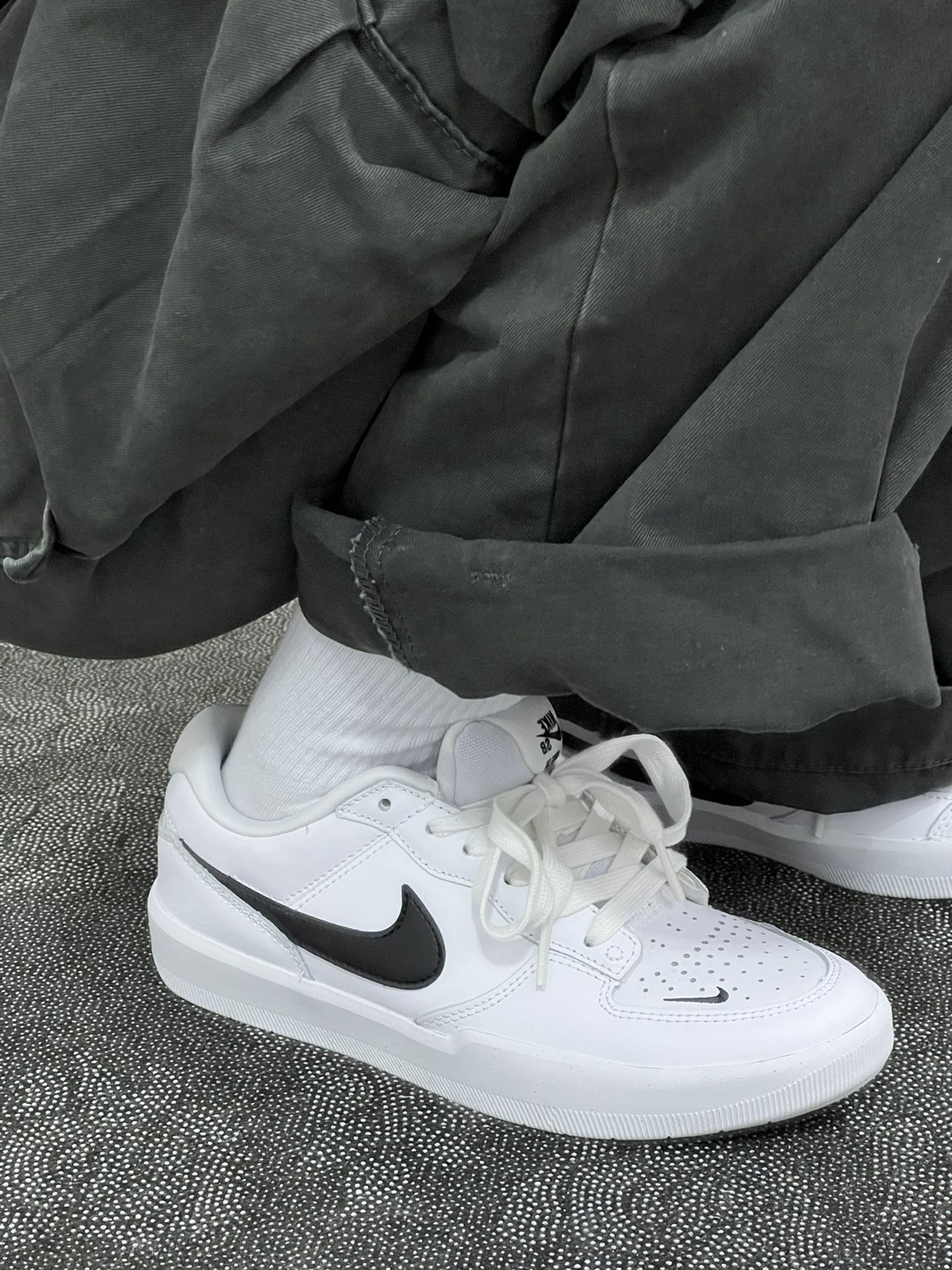 平底 圆头 低帮 系带 深口鞋 皮革  - VALI鞋履AI设计主图