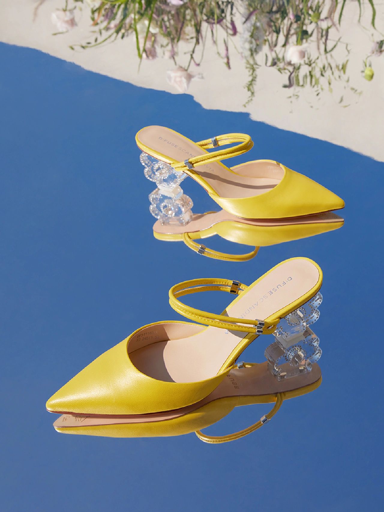 高跟 尖头 袢扣 皮革  - VALI鞋履AI设计主图