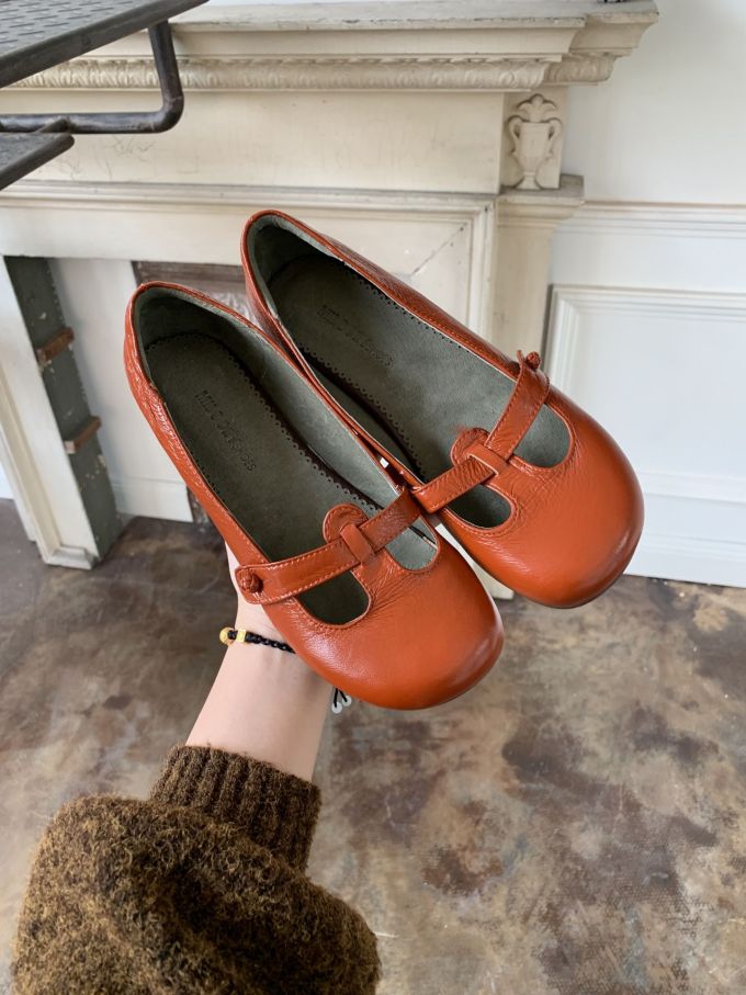 圆头 低帮 一脚蹬 中口鞋 皮革 