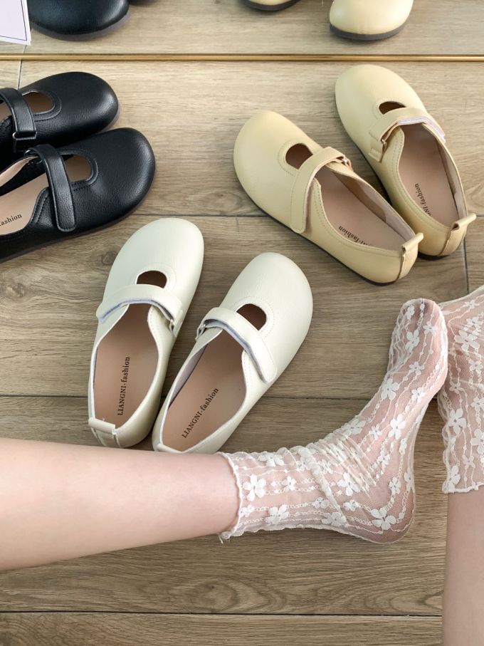 圆头 低帮 袢扣 中口鞋 皮革 