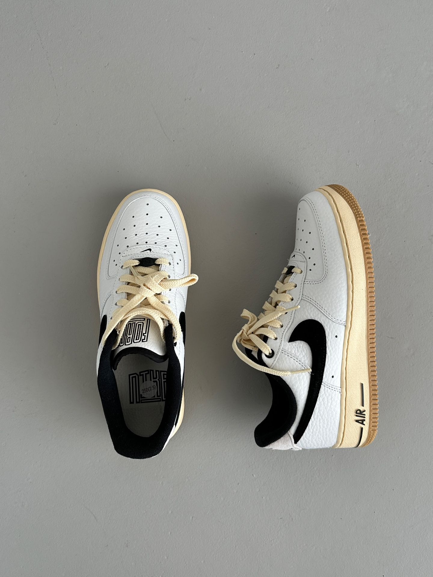 圆头 系带 深口鞋 皮革  - VALI鞋履AI设计主图