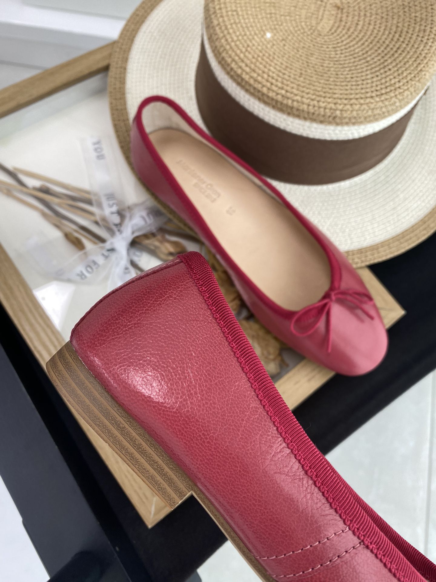 圆头 低帮 一脚蹬 浅口鞋 皮革  - VALI鞋履AI设计主图