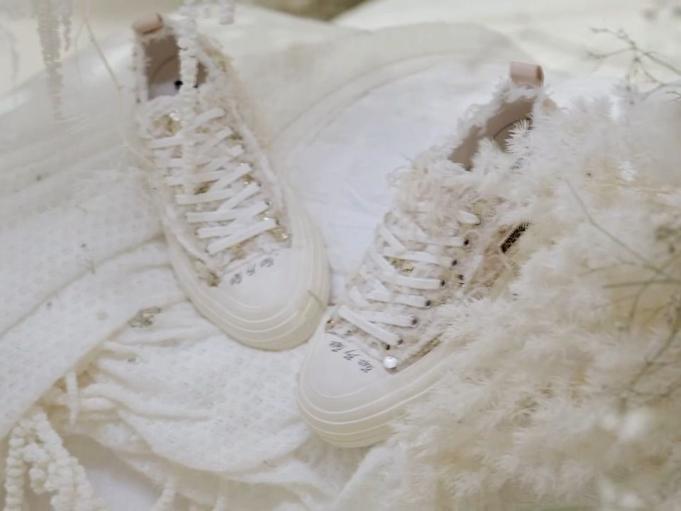 圆头 高帮 系带 深口鞋  - VALI鞋履AI设计主图