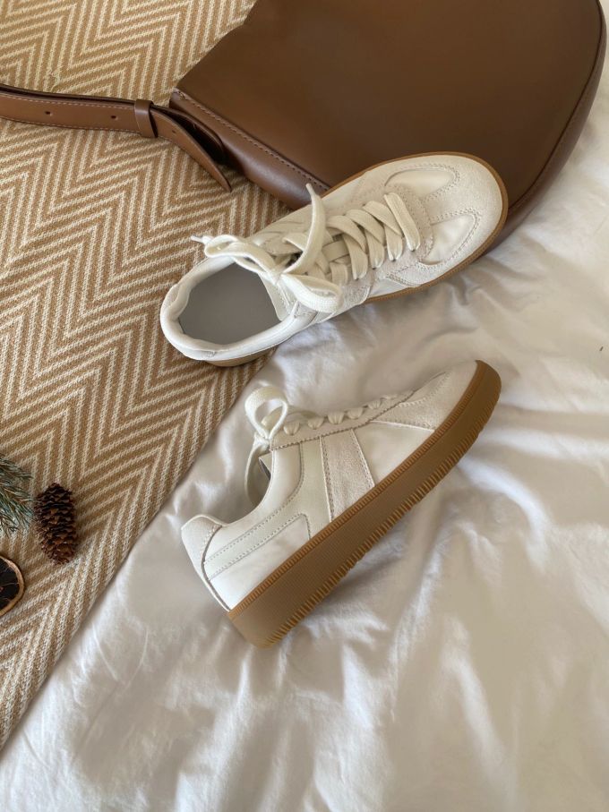 平底 圆头 低帮 系带 深口鞋 