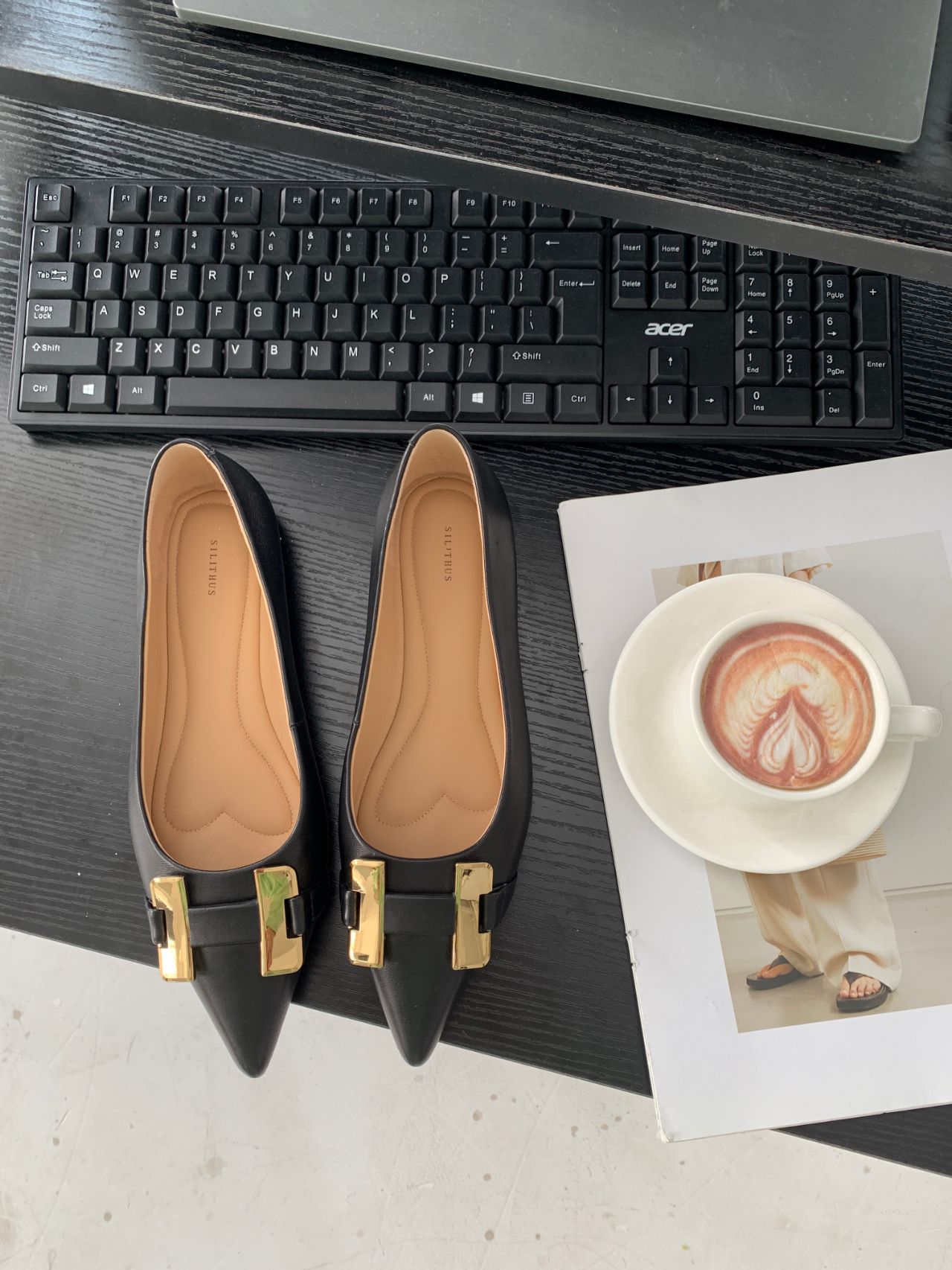 尖头 低帮 一脚蹬 浅口鞋 皮革  - VALI鞋履AI设计主图