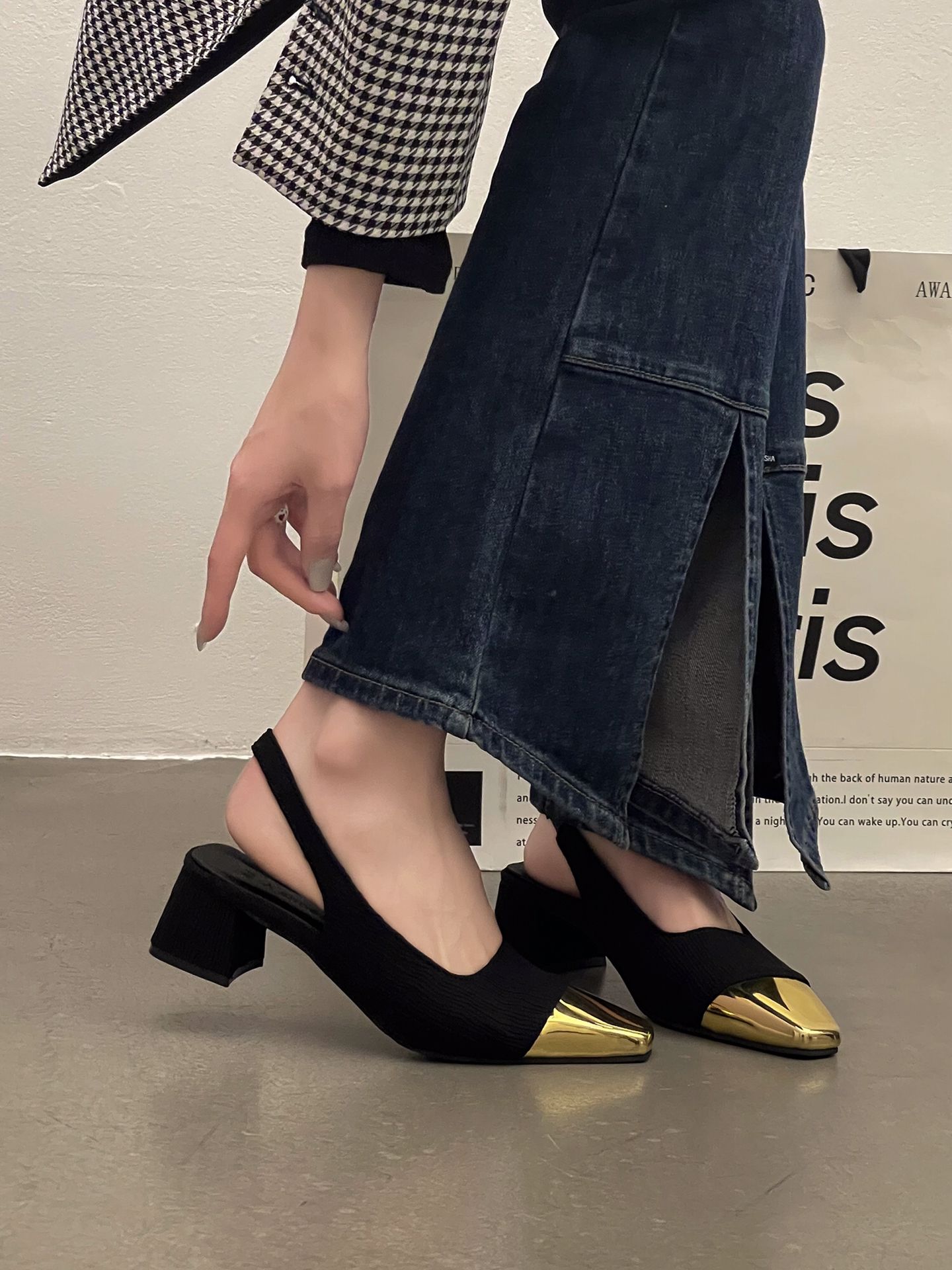 牛仔面料 A型 开衩 洗水 蓝黑色  - VALI鞋履AI设计主图