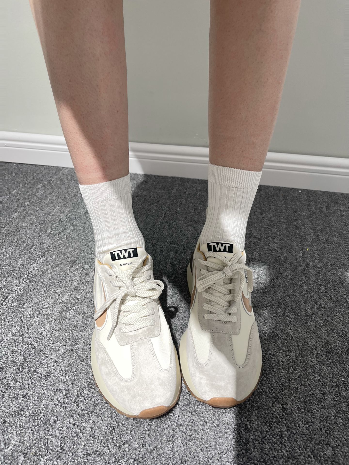 圆头 系带 深口鞋 皮革  - VALI鞋履AI设计主图