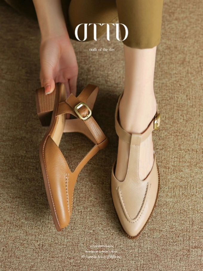 异形跟 高跟 低帮 袢扣 浅口鞋 皮革 