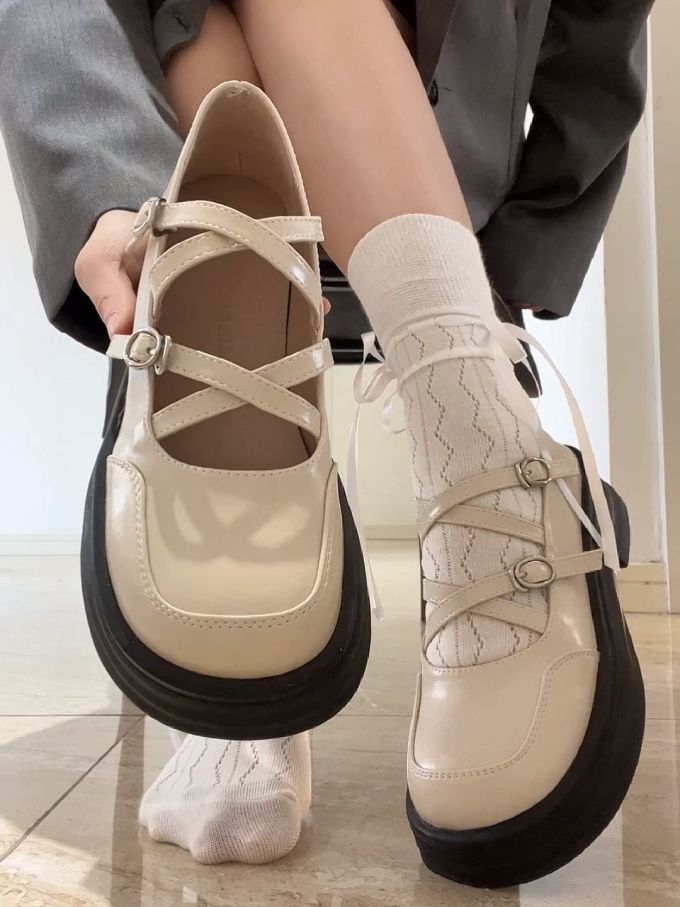 圆头 低帮 袢扣 中口鞋 皮革 