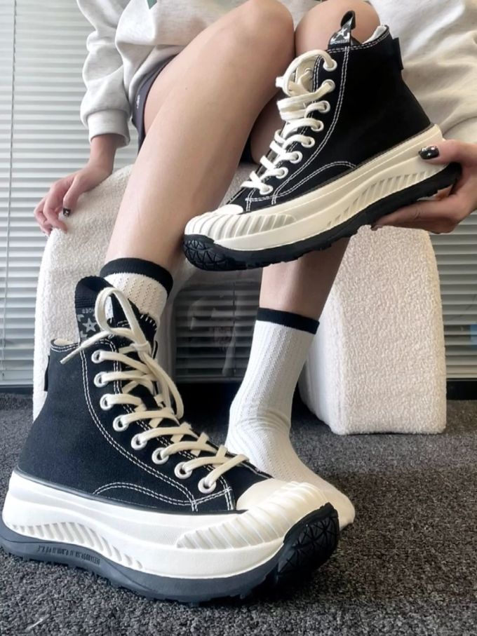 平底 圆头 高帮 系带 深口鞋 