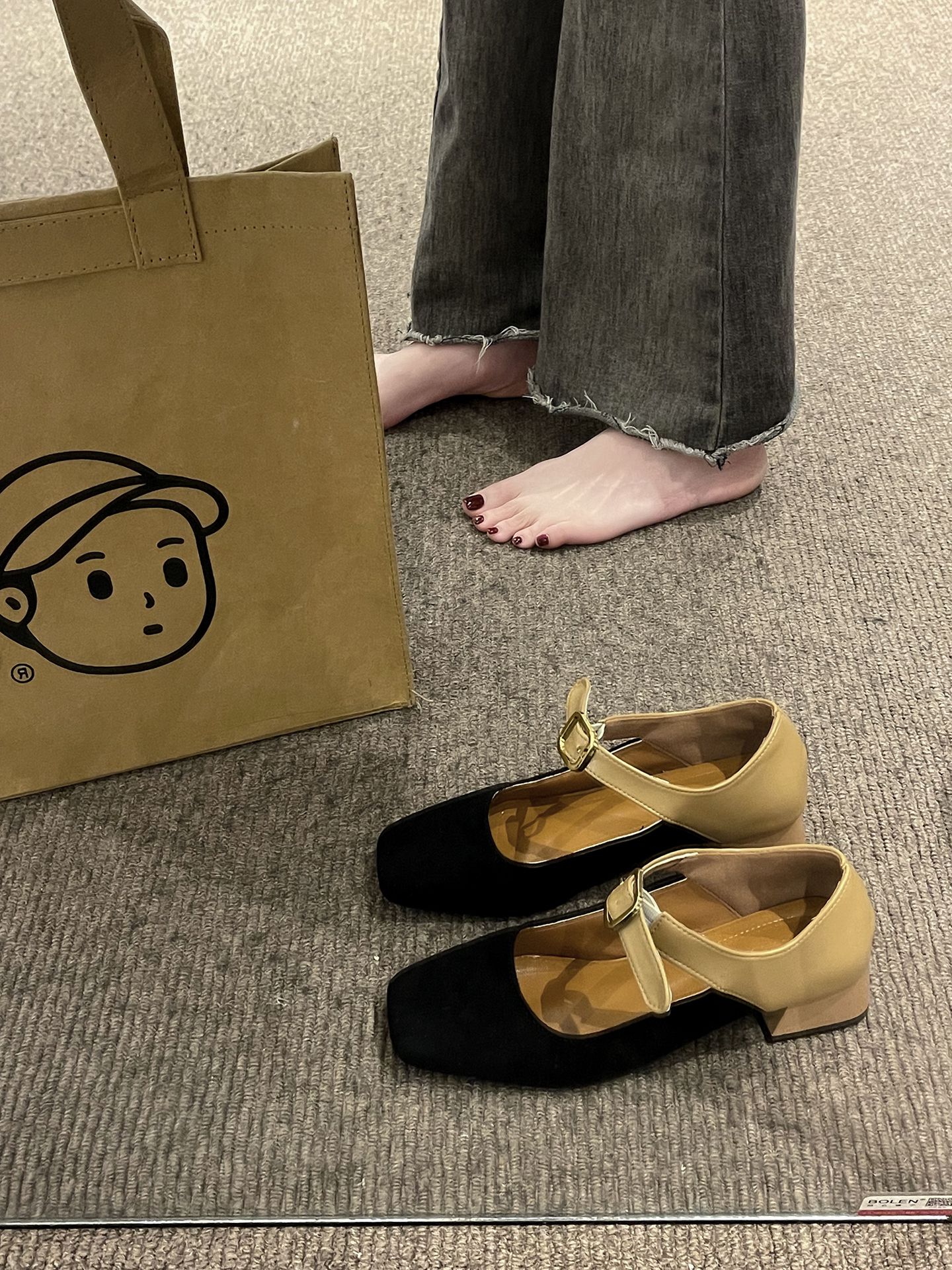 粗跟 中跟 方头 低帮 袢扣 浅口鞋 皮革  - VALI鞋履AI设计主图