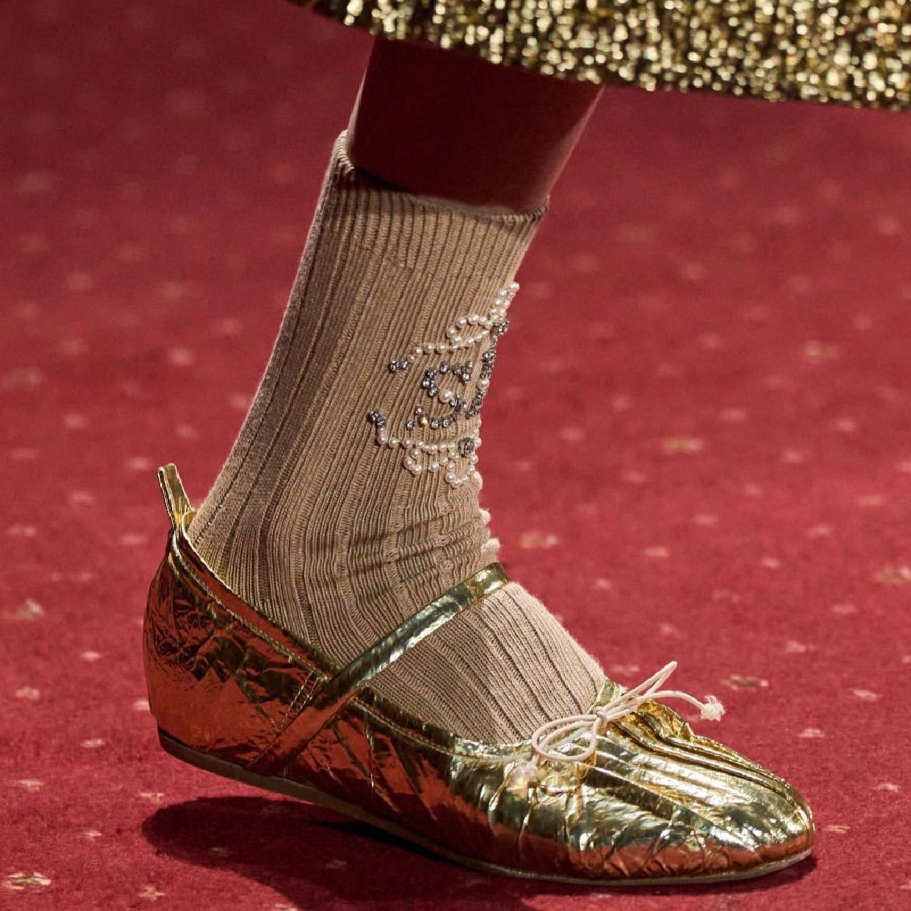 平底 圆头 低帮 袢扣 中口鞋 皮革  - VALI鞋履AI设计主图