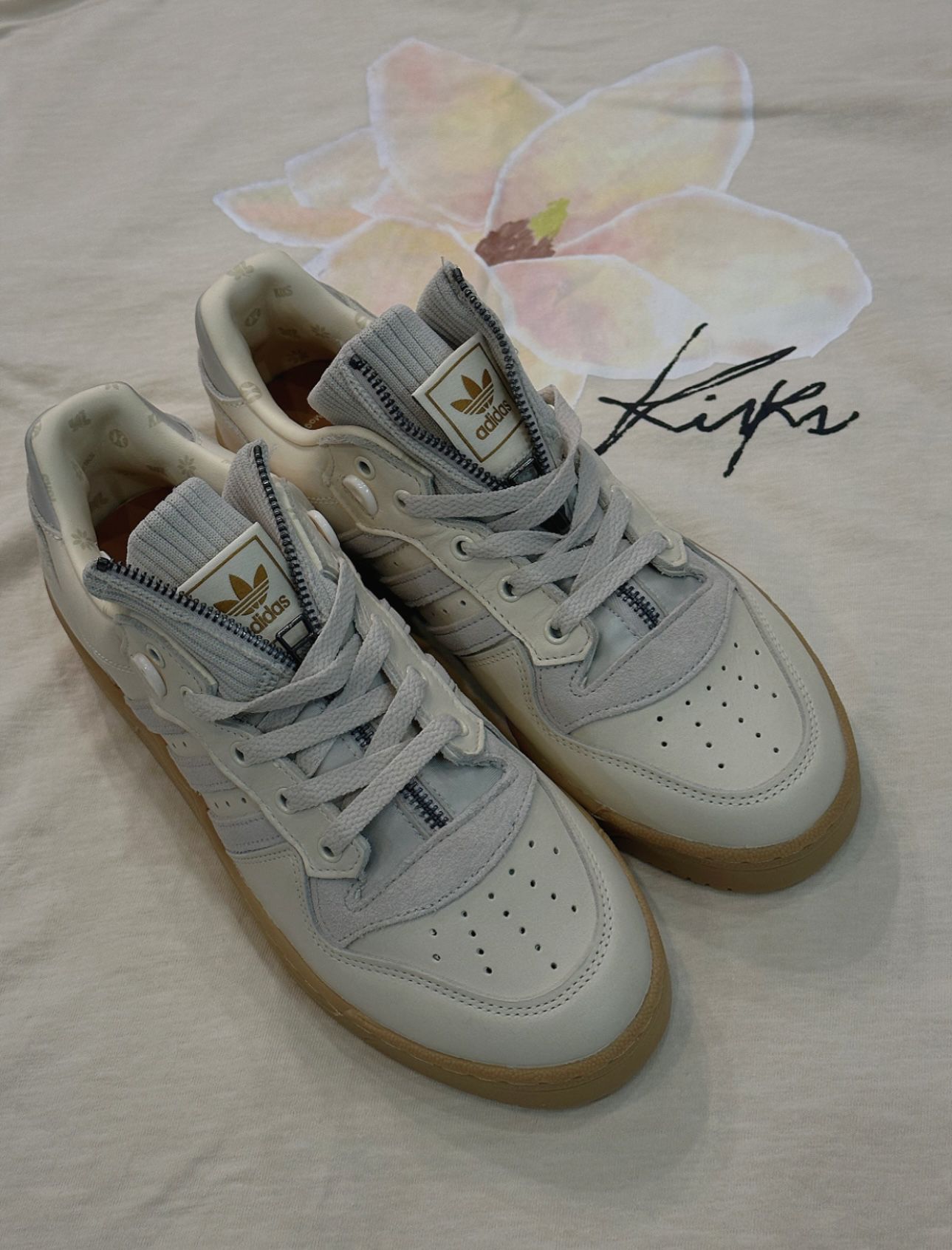 圆头 低帮 系带 深口鞋 皮革  - VALI鞋履AI设计主图