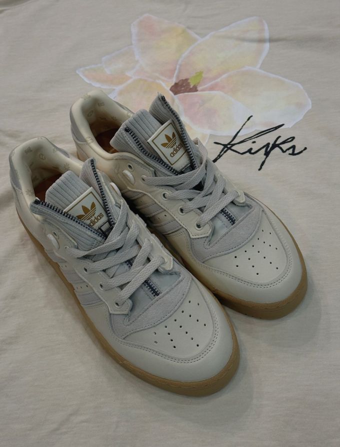 圆头 低帮 系带 深口鞋 皮革 