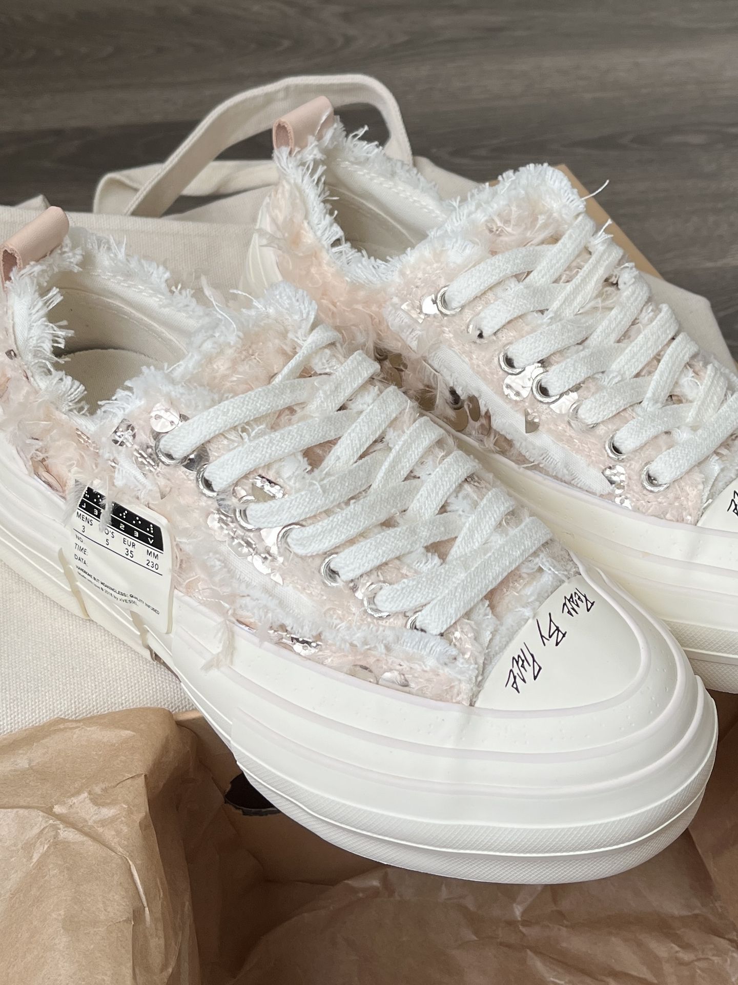 圆头 高帮 系带 深口鞋  - VALI鞋履AI设计主图