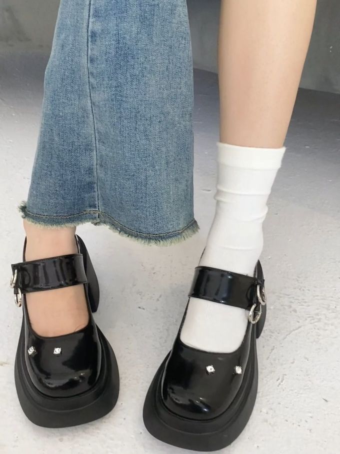 圆头 插扣 中口鞋 皮革 