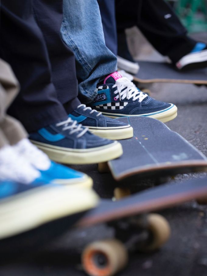 圆头 低帮 系带 深口鞋 