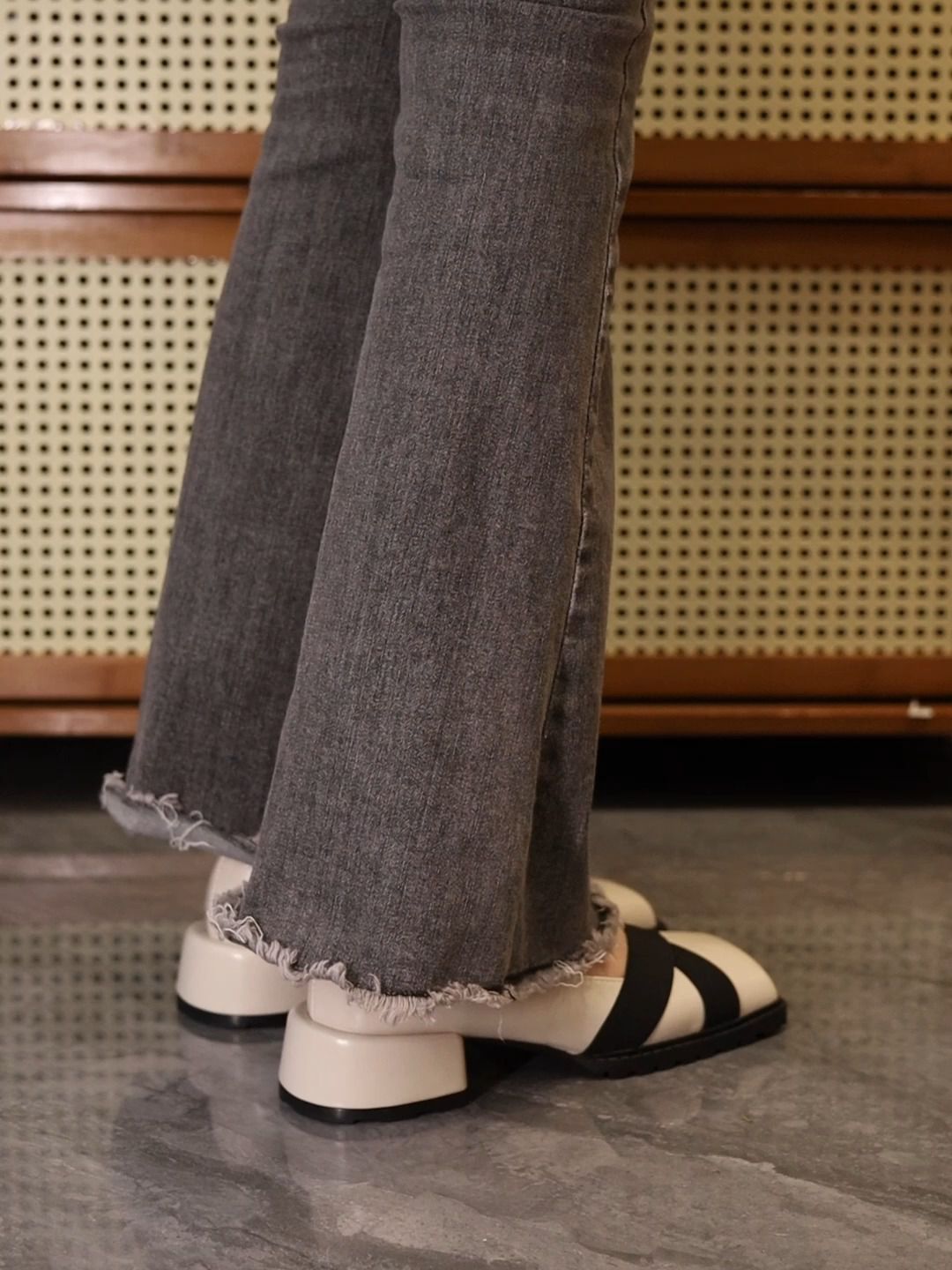  - VALI鞋履AI设计主图