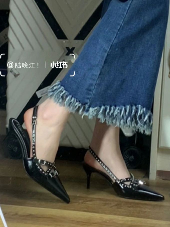 细跟 中跟 尖头 低帮 一脚蹬 浅口鞋 