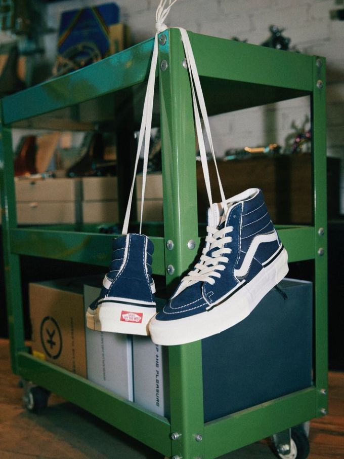 平底 圆头 高帮 系带 深口鞋 