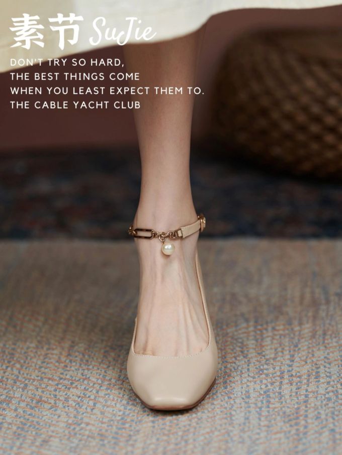 尖头 袢扣 浅口鞋 皮革 