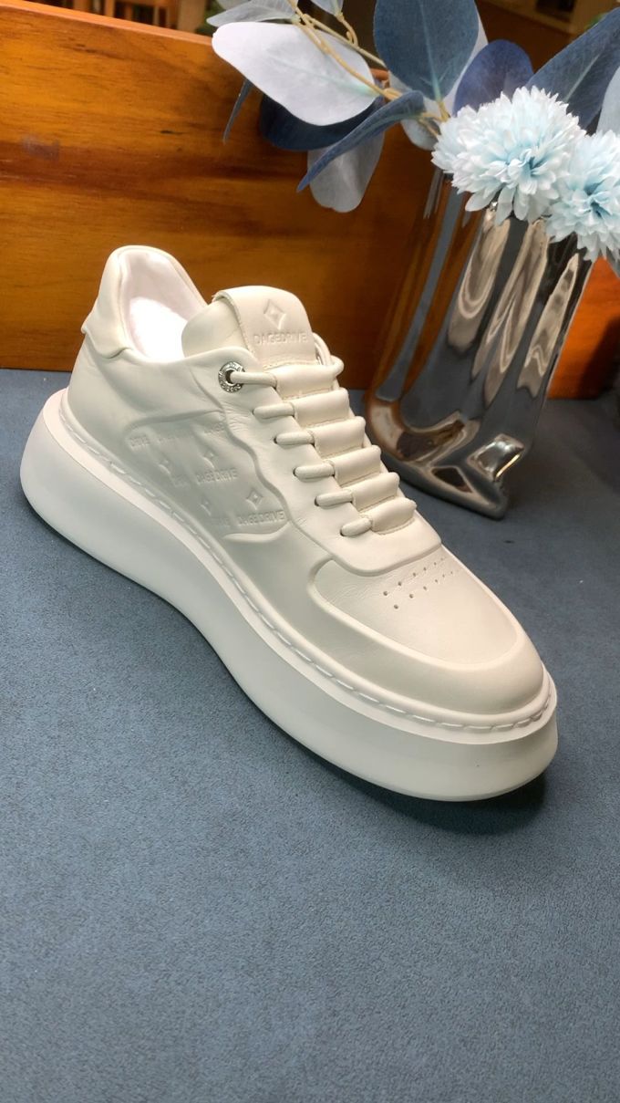 平底 圆头 低帮 系带 深口鞋 皮革 