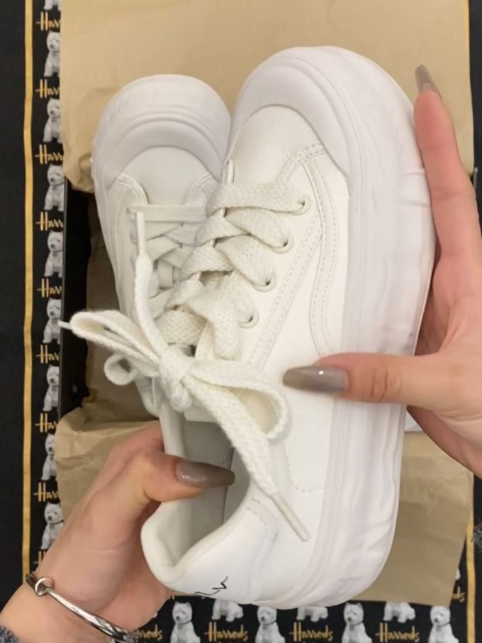 平底 圆头 低帮 系带 深口鞋 皮革 