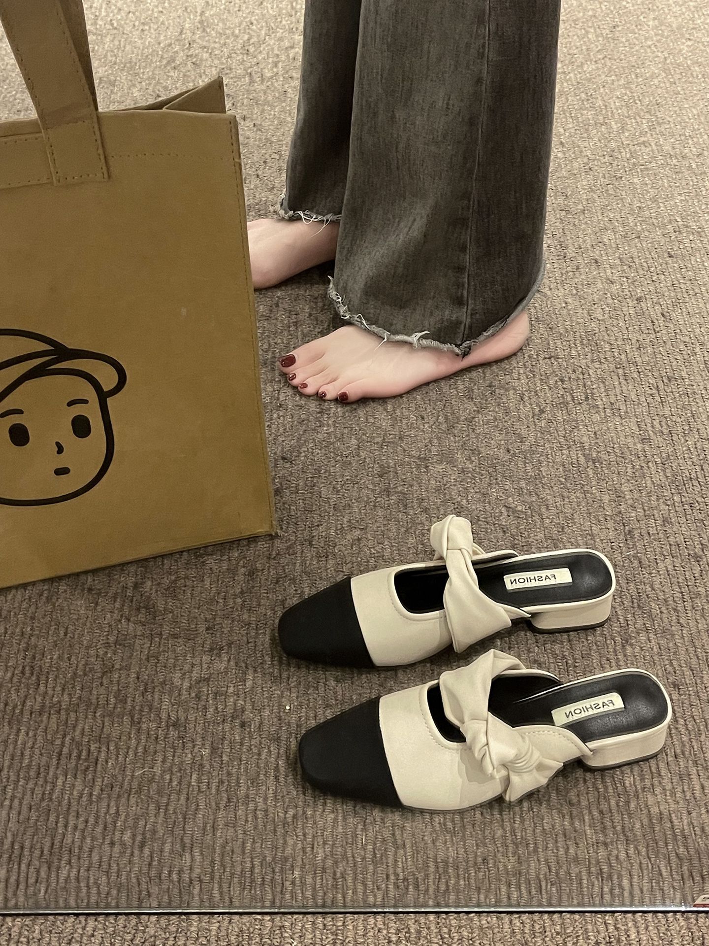 牛仔面料 洗水 毛边 榉树色 巧克力棕色  - VALI鞋履AI设计主图