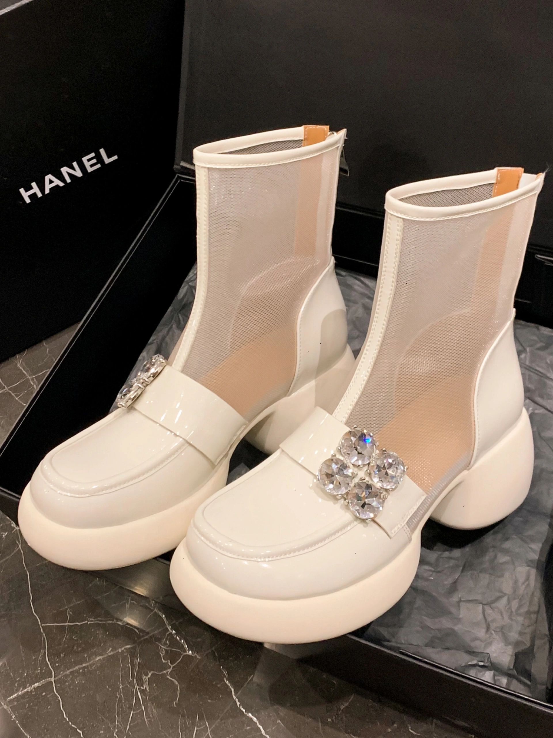 粗跟 低跟 圆头 低筒 网面  - VALI鞋履AI设计主图